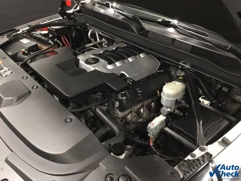 Used 2017 Cadillac Escalade Luxury image 45