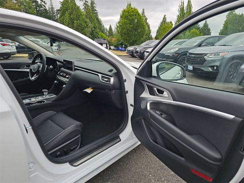 New 2026 Genesis G70 2.5T Prestige image 12