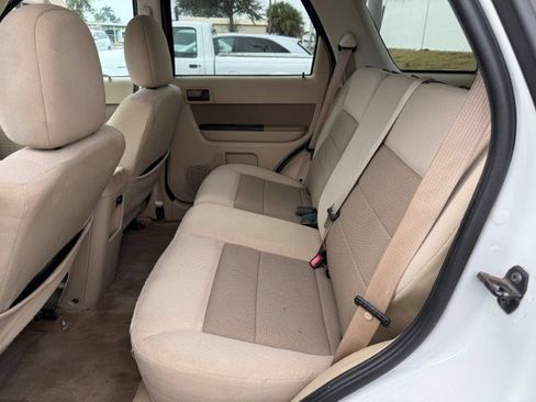Used 2009 Ford Escape XLT image 13