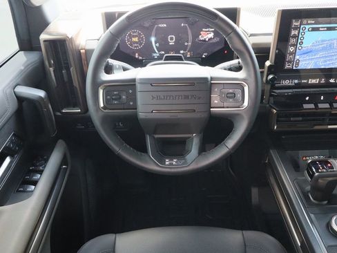 Certified 2025 GMC Hummer EV 3X AWD/4WD image 27
