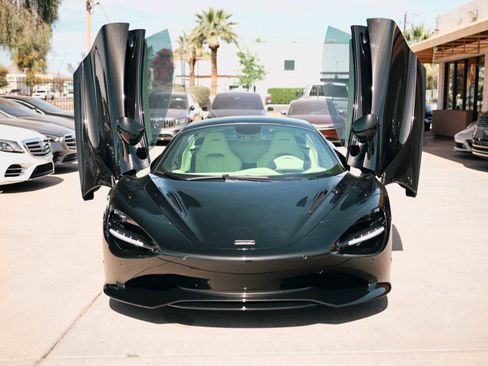 Used 2026 McLaren 750S Spider image 12