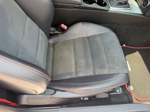 Used 2013 Mercedes-Benz C 250 Coupe image 16