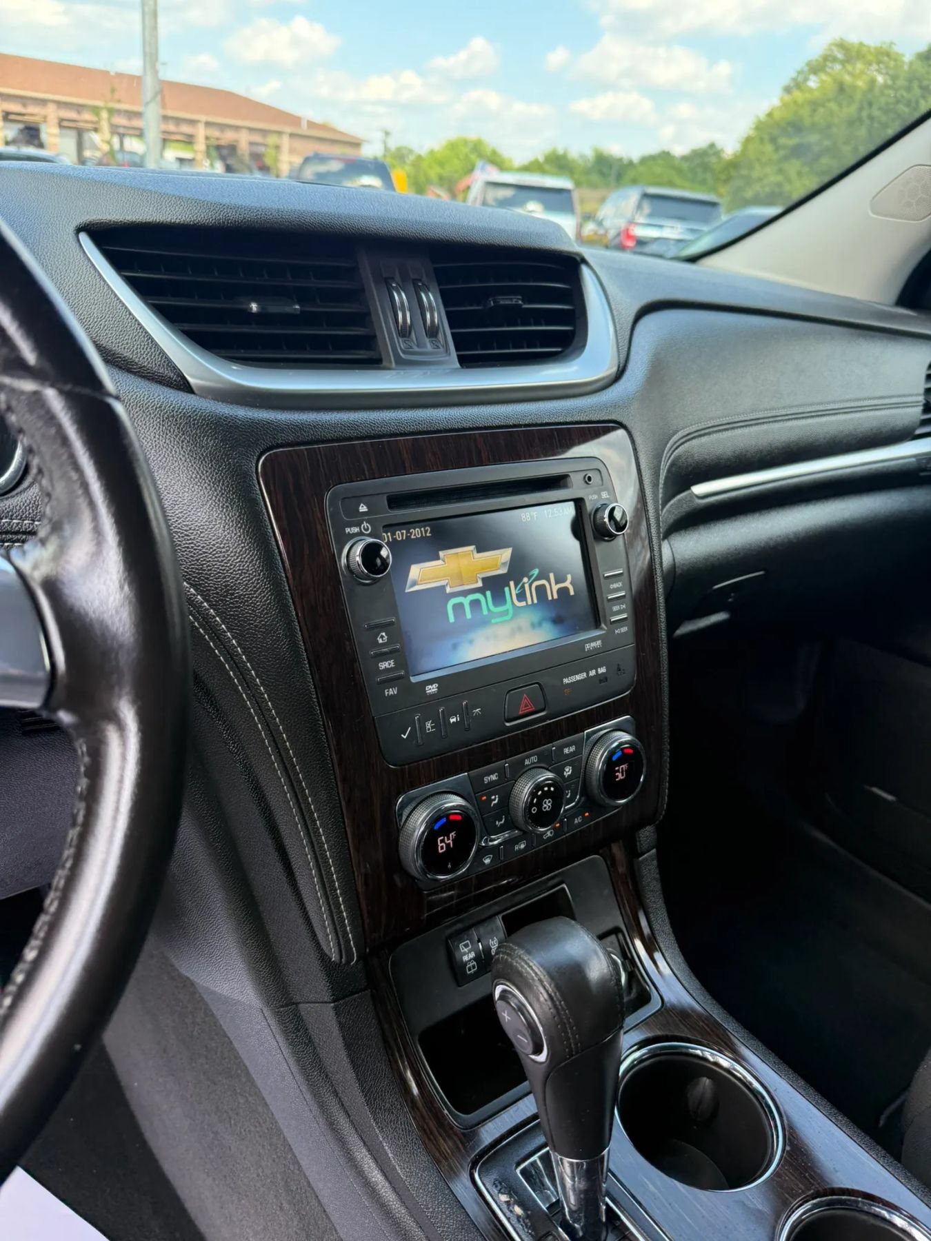 Used 2016 Chevrolet Traverse LT w/ Traveler's Package AWD/4WD image 13