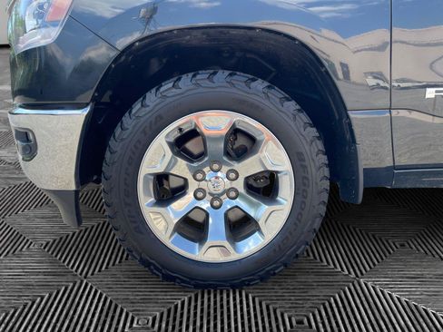 Used 2020 RAM 1500 Big Horn AWD/4WD image 14
