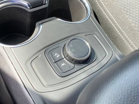 Certified 2024 GMC Terrain SLE FWD image 13