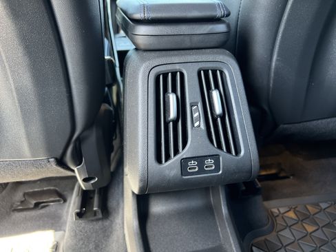 Used 2025 BMW X1 xDrive28i w/ Premium Package image 40