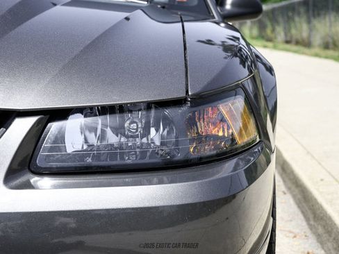 Used 2003 Ford Mustang Mach 1 RWD image 98