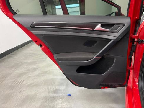 Used 2017 Volkswagen GTI S image 40