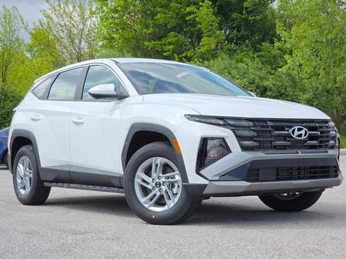 New 2026 Hyundai Tucson SE AWD/4WD image 2
