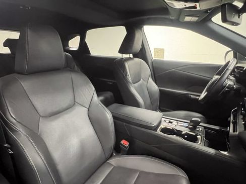 Certified 2023 Lexus RX 350 Premium Plus w/ Cold Area Package FWD image 11