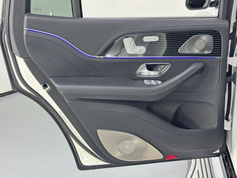 Used 2023 Mercedes-Benz Maybach GLS 600 4MATIC image 58