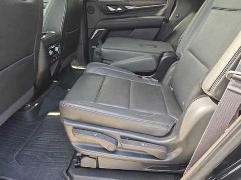 Used 2022 GMC Yukon Denali w/ Denali Ultimate Package RWD image 19