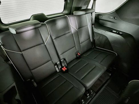 Used 2025 Cadillac Escalade Sport w/ Touring Package AWD/4WD image 35