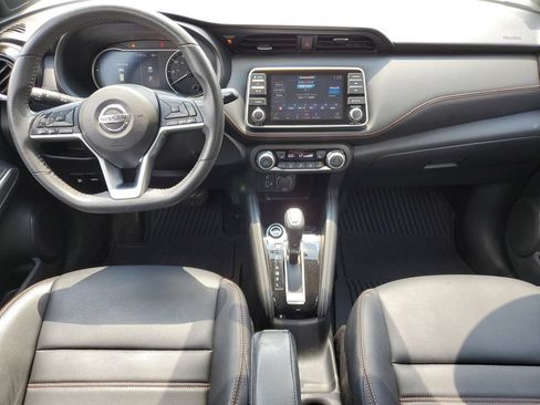 Used 2019 Nissan Kicks SR w/ SR Premium Package FWD image 21