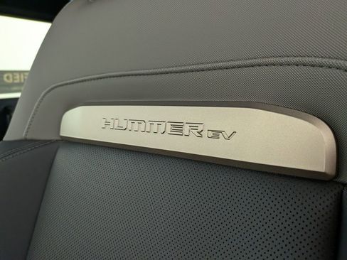 Certified 2025 GMC Hummer EV 3X image 17