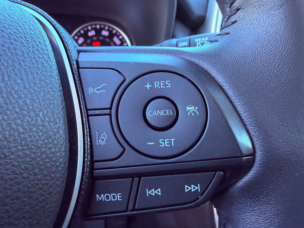 Used 2021 Toyota RAV4 XLE Premium FWD image 22