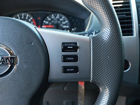 Used 2018 Nissan Frontier SV RWD image 13