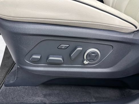 Used 2024 Hyundai Palisade Calligraphy FWD image 10