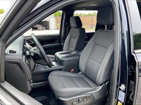 Used 2024 Chevrolet Tahoe LS RWD image 8
