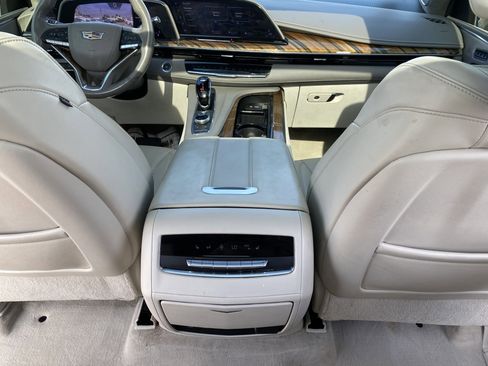 Used 2021 Cadillac Escalade Premium Luxury Platinum image 26