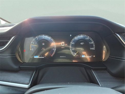 Used 2023 Jeep Grand Cherokee Limited image 17