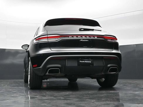 Certified 2024 Porsche Macan AWD/4WD image 37