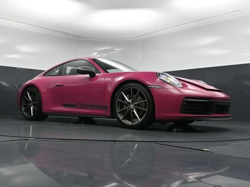 Certified 2023 Porsche 911 Carrera T RWD image 28