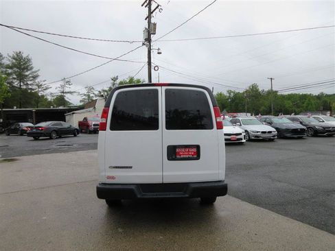Used 2020 Chevrolet Express 3500 LS RWD image 5