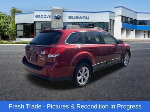 Used 2013 Subaru Outback 2.5i Premium w/ All-Weather Pkg AWD/4WD image 4