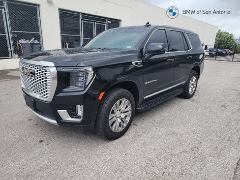 Used 2024 GMC Yukon Denali AWD/4WD image 1