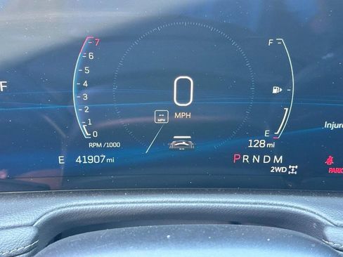 Used 2025 Cadillac XT4 Premium Luxury AWD/4WD image 20