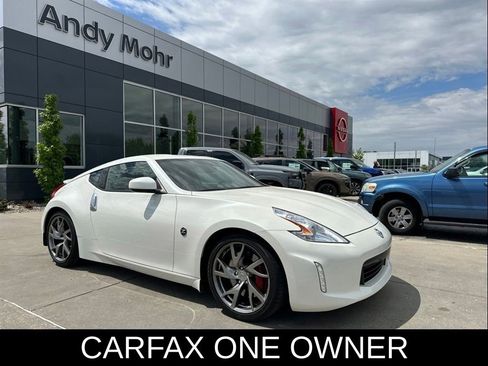 Used 2016 Nissan 370Z Coupe RWD image 1