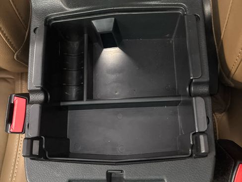 Used 2022 Jeep Gladiator Rubicon w/ Cold Weather Group image 27