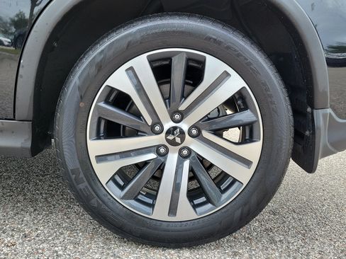Used 2023 Mitsubishi Outlander Sport ES AWD/4WD image 8