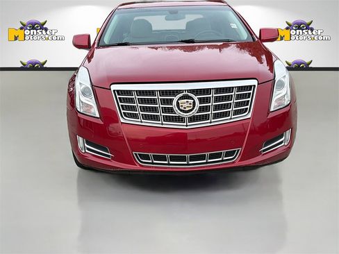 Used 2014 Cadillac XTS Luxury image 2