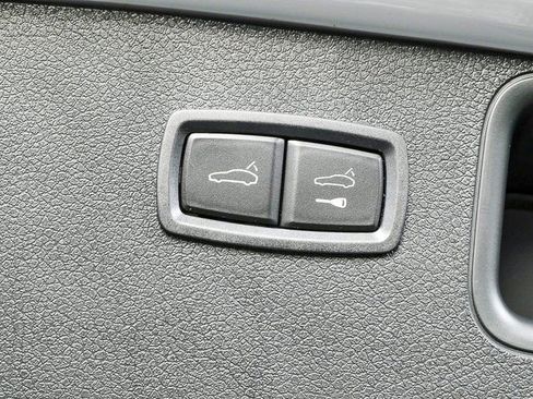 New 2026 Porsche Macan image 30