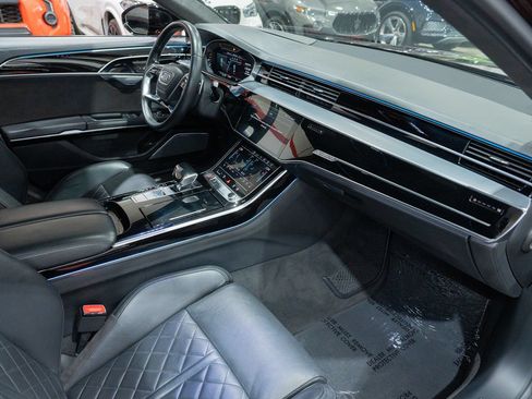 Used 2020 Audi S8 L AWD/4WD image 42