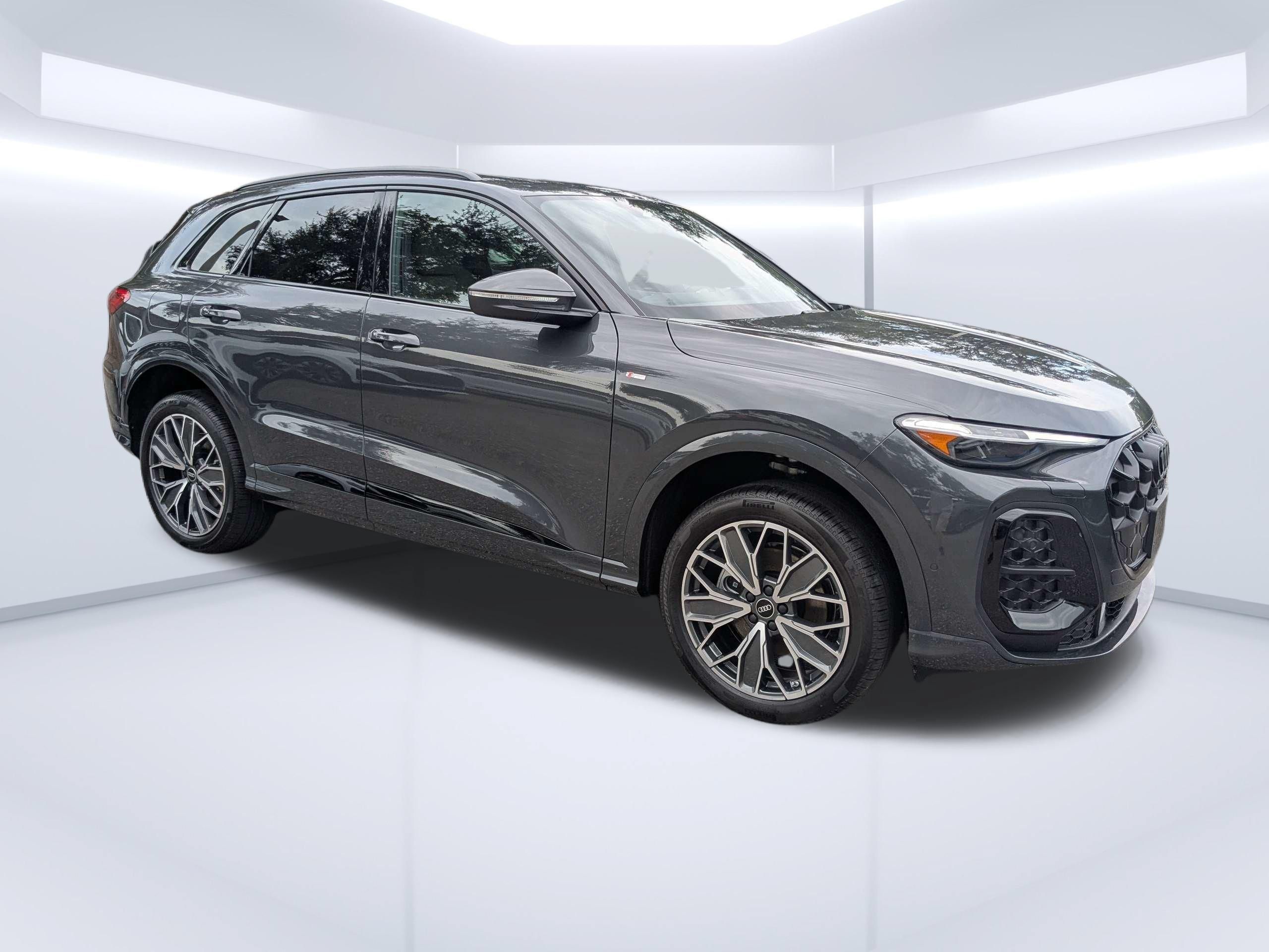 New 2026 Audi Q5 Premium Plus AWD/4WD image 2
