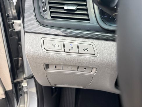 Used 2019 Hyundai Sonata Limited w/ Ultimate Package 02 FWD image 40