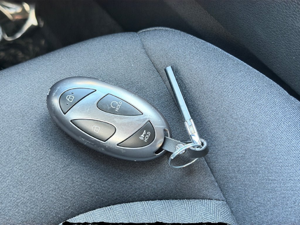 Used 2026 Hyundai Sonata SEL FWD image 32