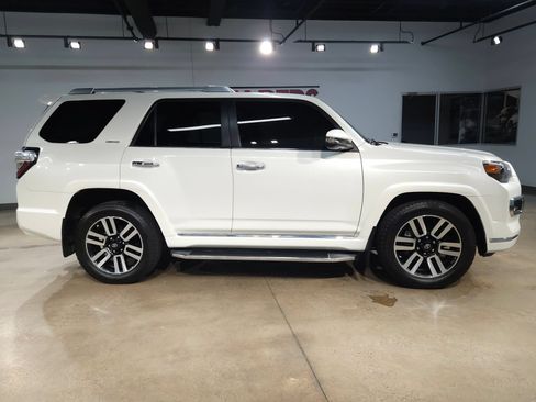 Used 2021 Toyota 4Runner Limited RWD image 8