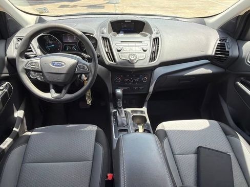 Used 2017 Ford Escape SE FWD image 9
