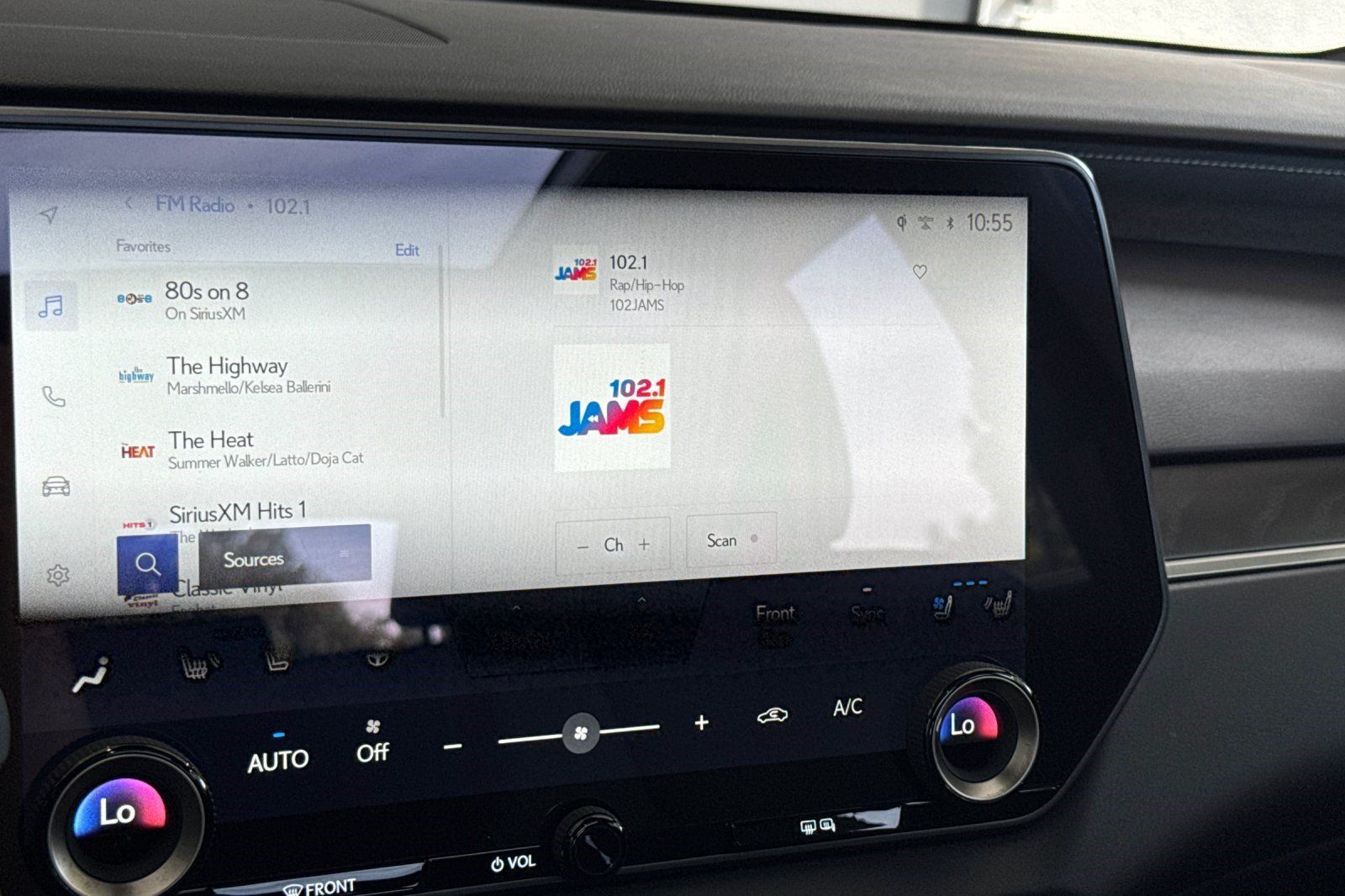 Certified 2026 Lexus RX 450h AWD w/ Convenience Package image 25