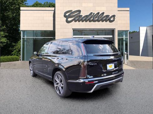 New 2026 Cadillac Vistiq Sport w/ LPO, Floor Liner Package image 3