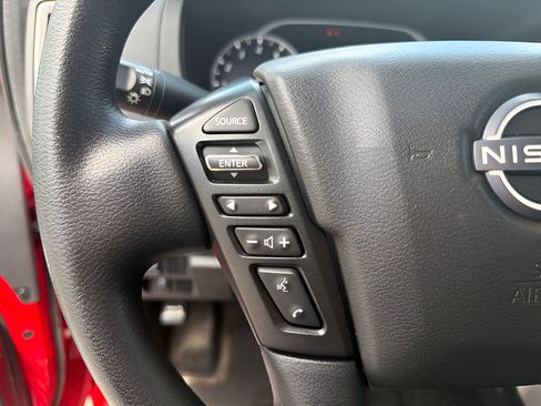 Certified 2025 Nissan Frontier SV RWD image 23