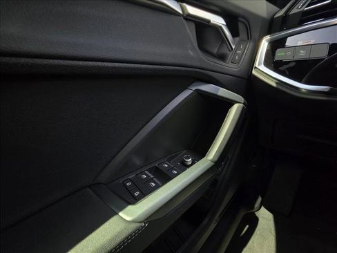 New 2025 Audi Q3 2.0T Premium w/ Convenience Package image 25
