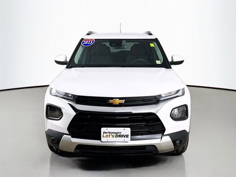 Used 2023 Chevrolet TrailBlazer LT w/ Convenience Package image 3