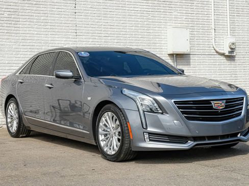 Used 2018 Cadillac CT6 Luxury image 6