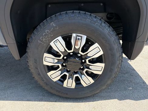 New 2026 GMC Sierra 2500 Denali w/ Denali Reserve Package AWD/4WD image 26