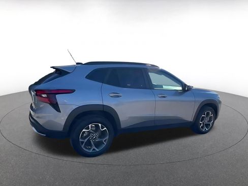 Used 2025 Chevrolet Trax LT image 15